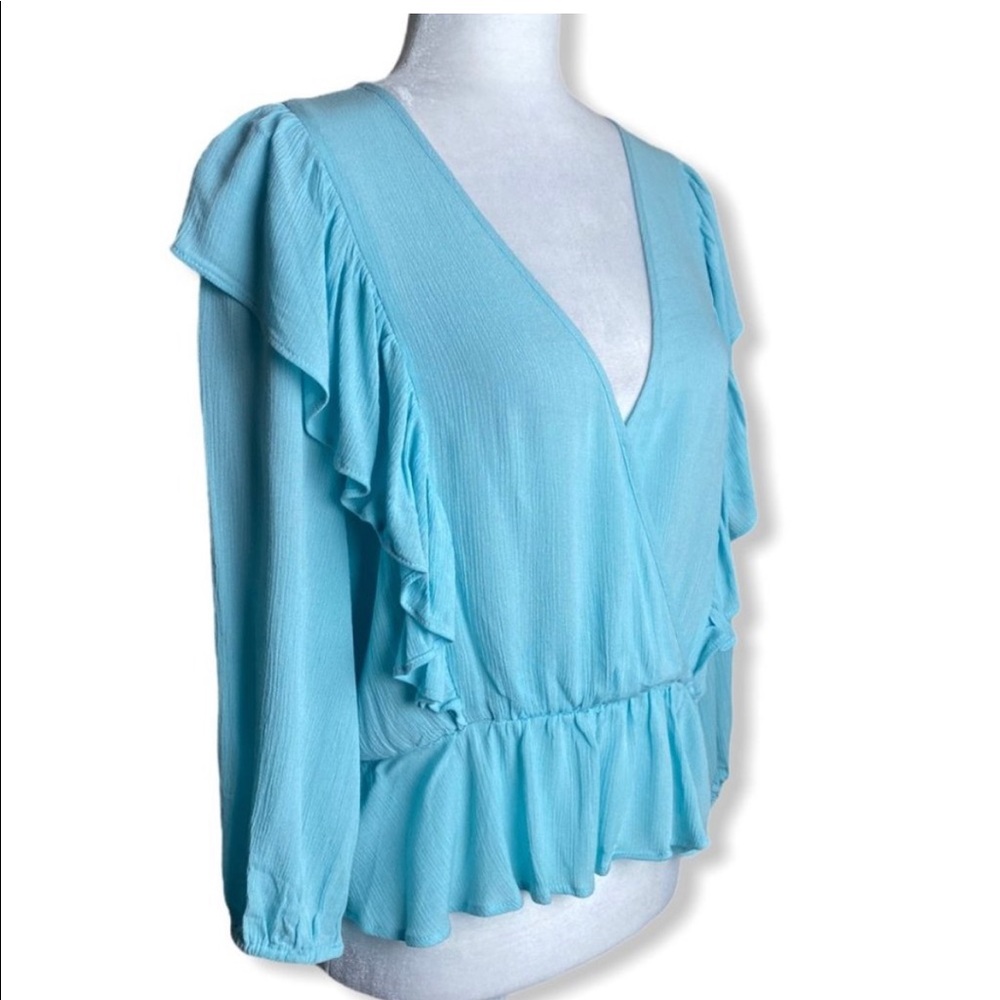 NWT BCBGeneration Ruffled Crossover Blouse - Picture 4 of 7